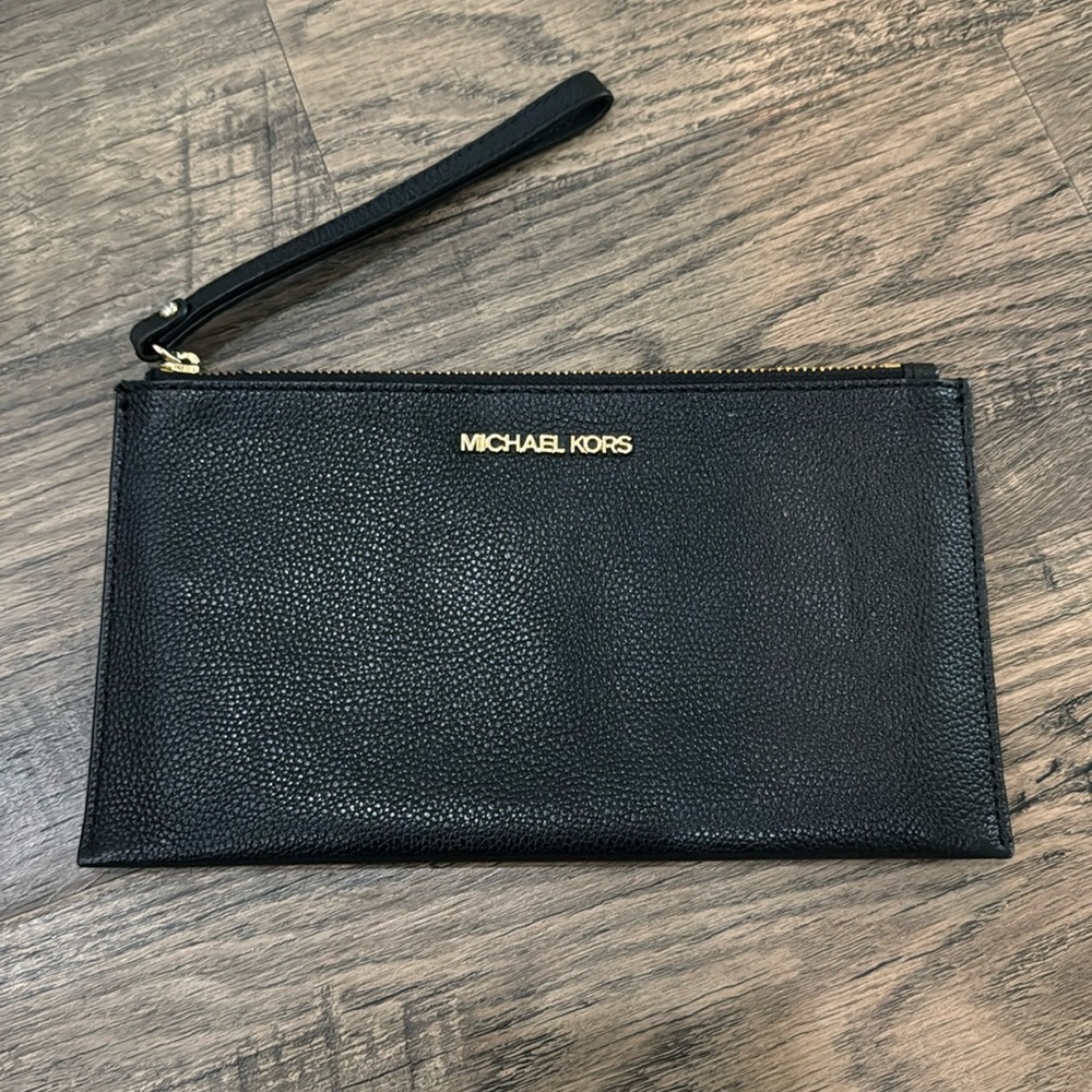 Michael Kors Jet Set Travel Large Perforated Wristlet in Black & Gold